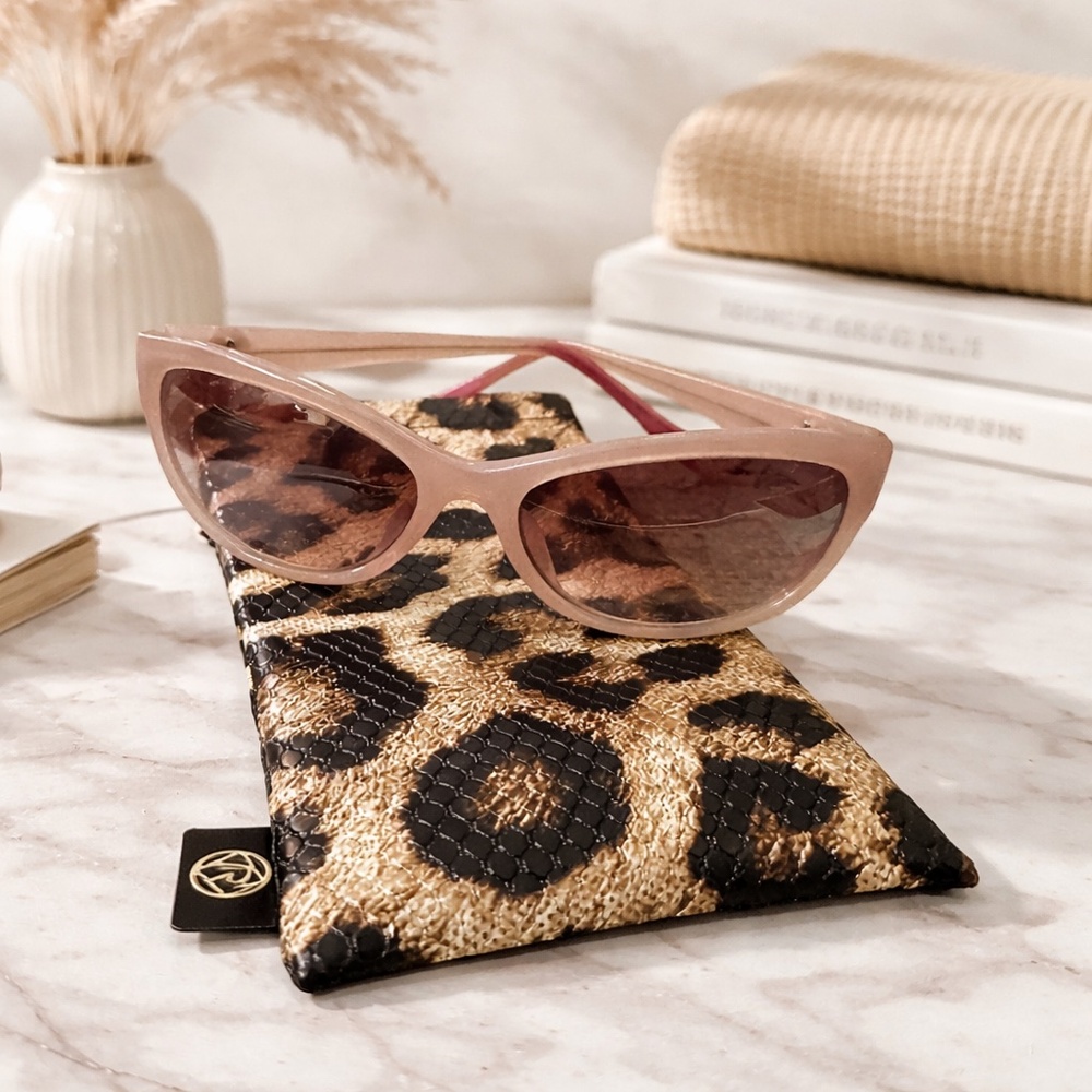 KREWE Original Blush Sunglasses | Smoky Rose Tint | Original Leopard Pouch